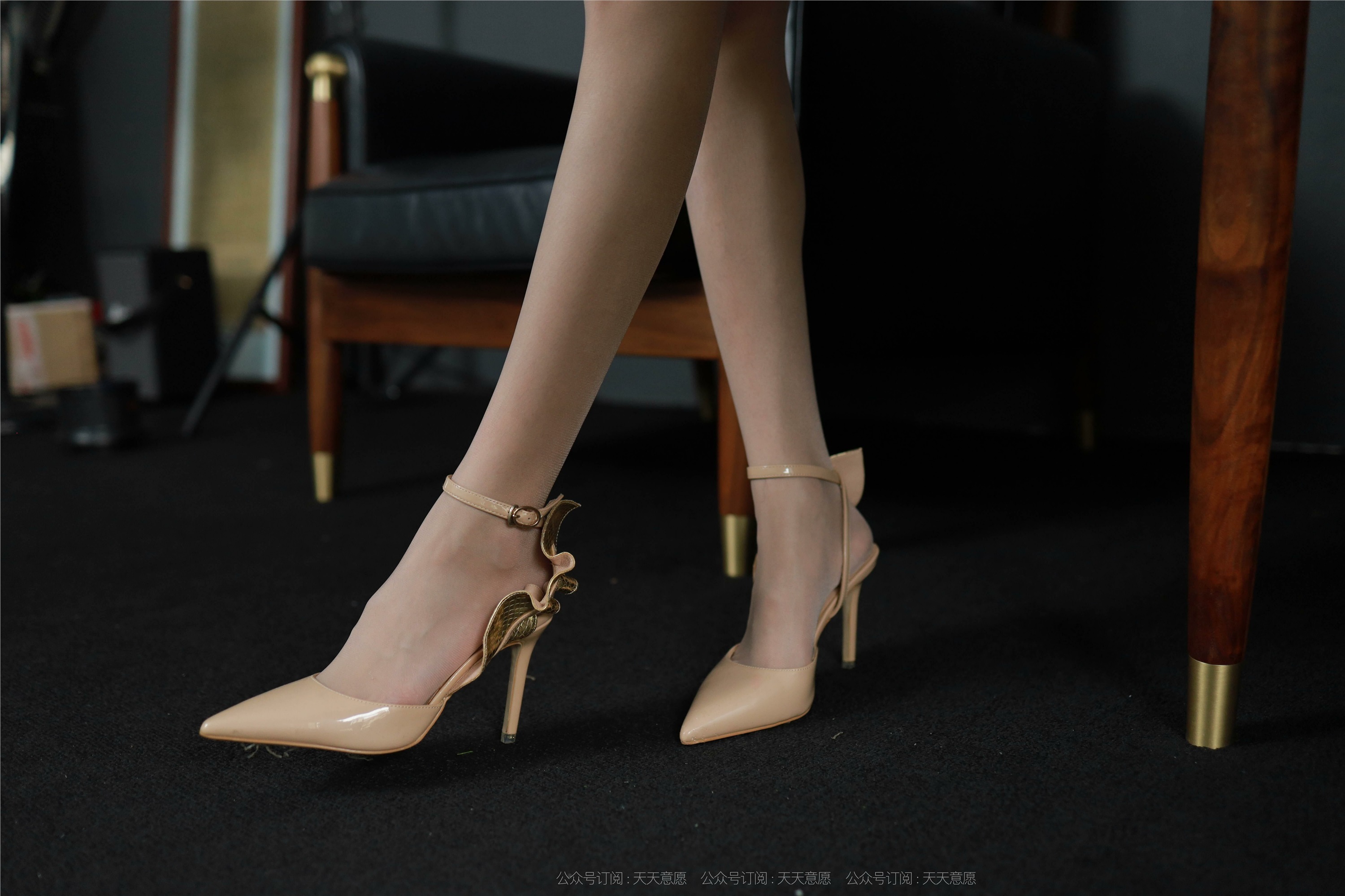 IESS异思趣向  2021.11.08 丝享家969：团团《迷人的金色波纹》